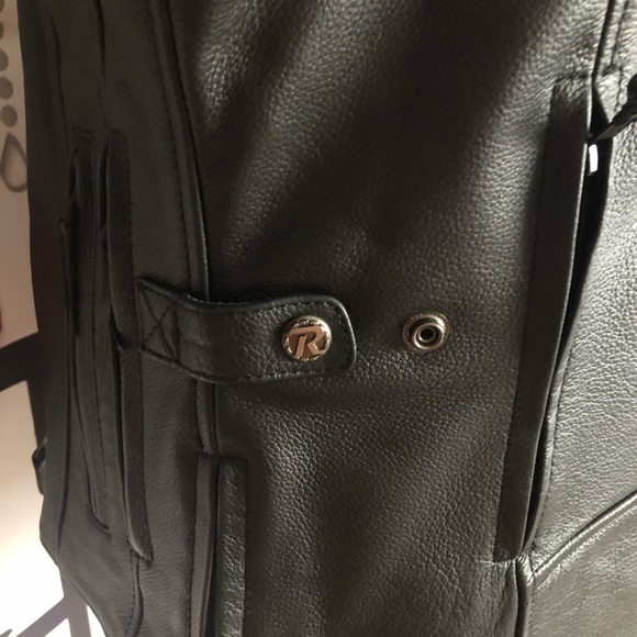 COPY - Motorcycle Leather Jacket - Picture 12 of 16